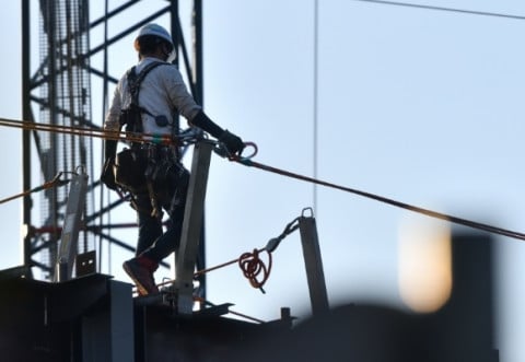 鉄骨組立・鍛冶工事